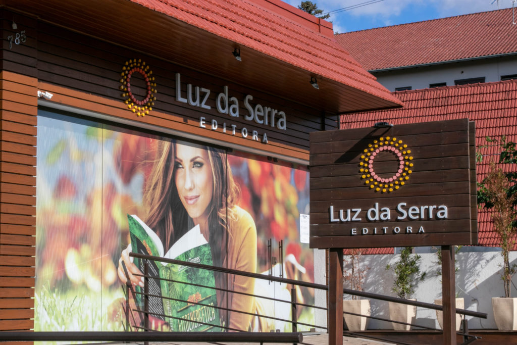 Fachada da Luz da Serra Editora